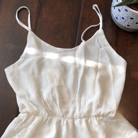 Face Face Lace Romper - Picture 2 of 8